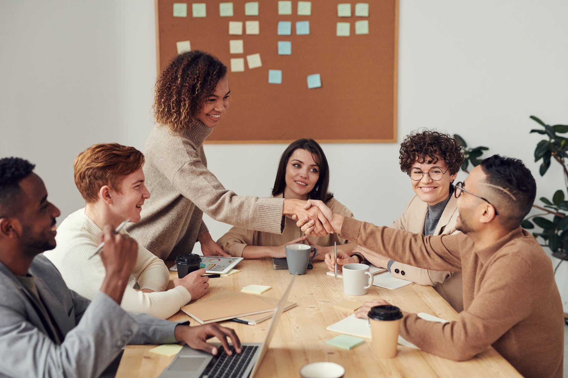 A Step-By-Step Guide for Harnessing the Power of Your Network for Success (5 Easy Steps) - Foster Meaningful Collaboration